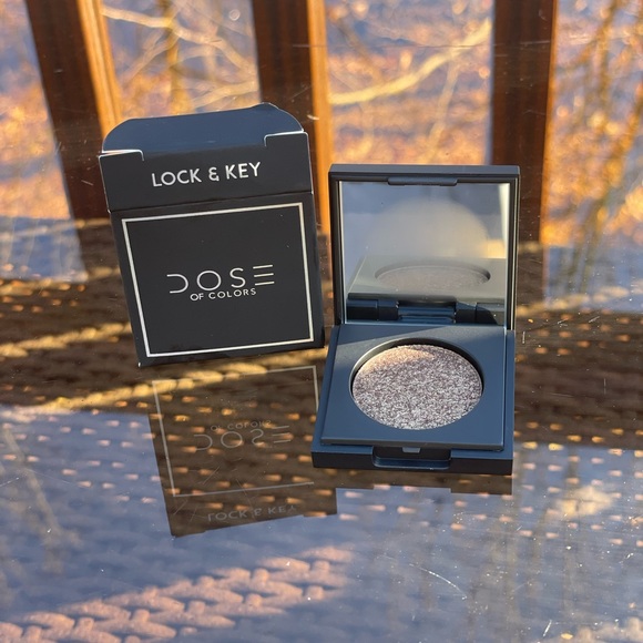 Dose of Colors Eyeshadow Single - Picture 2 of 4